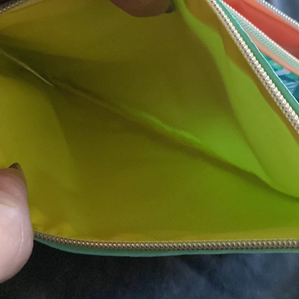 Two Make Up Bags - Picture 8 of 8
